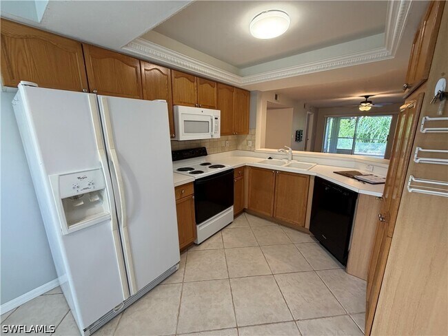 Building Photo - 28231 Pine Haven Way