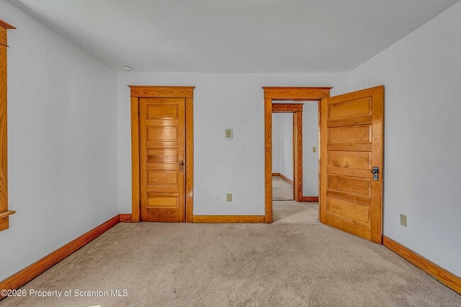 Building Photo - 1425 Church Ave