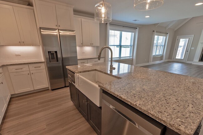 Building Photo - Home for rent in Prattville