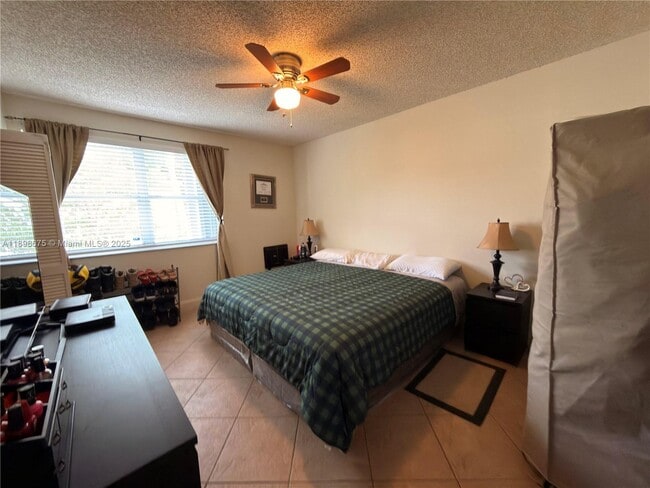 Building Photo - 11266 SW 12th St