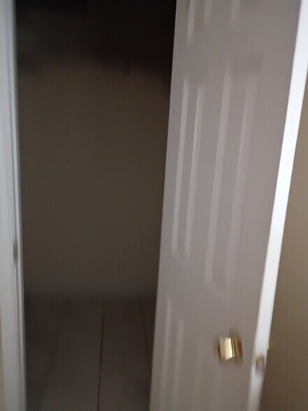 Building Photo - 518 Westshire Dr