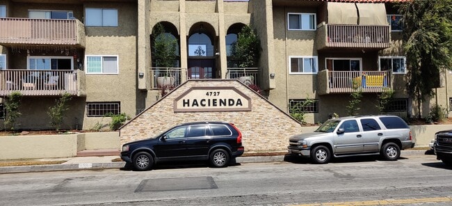 Building Photo - 4727 W 147th St