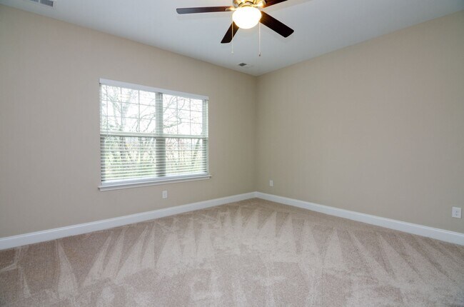 Building Photo - 2045 Moultrie Cir