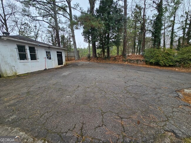 Building Photo - 1252 Lawrenceville-Suwanee Rd