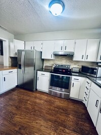 Building Photo - 125 Eaglewood Way