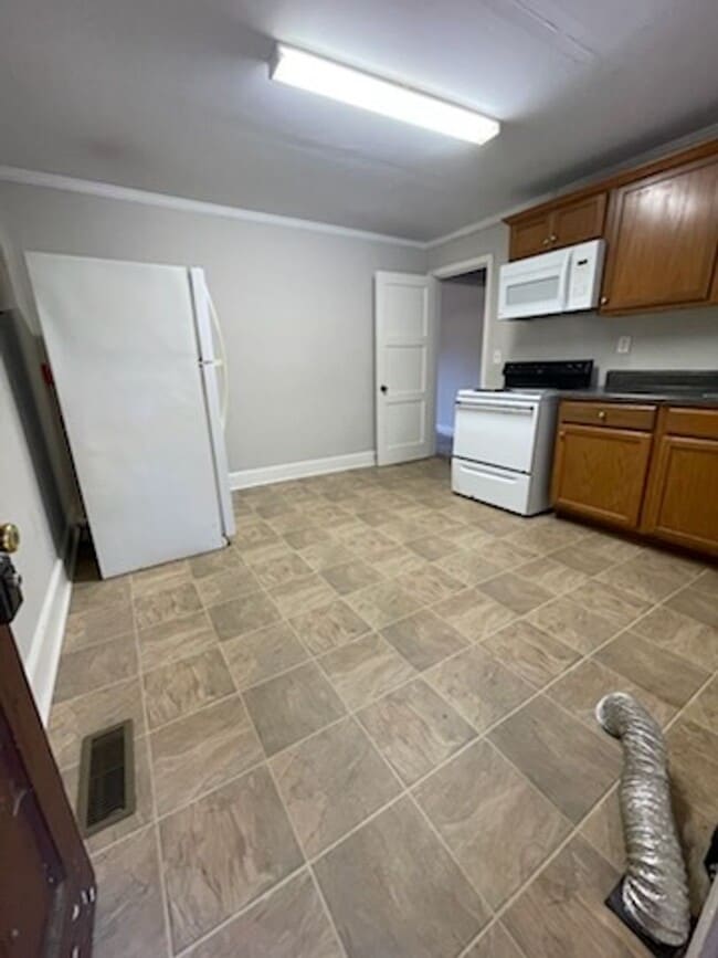 Building Photo - 706 N Horner Blvd