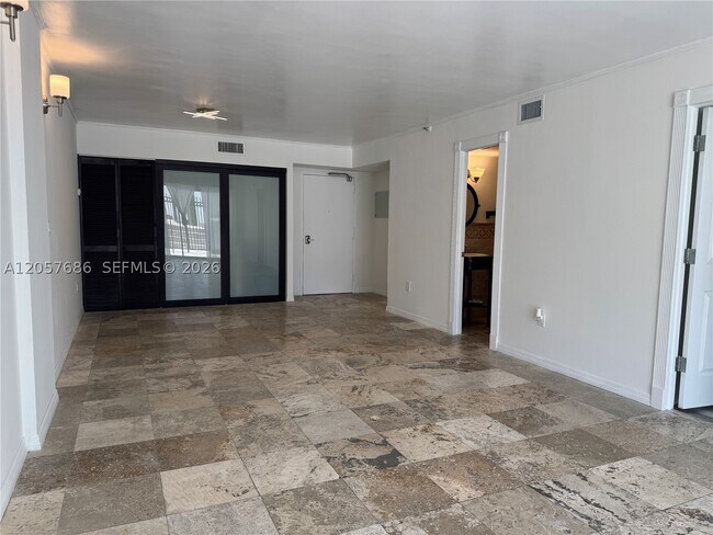 Building Photo - 1345 West Dr