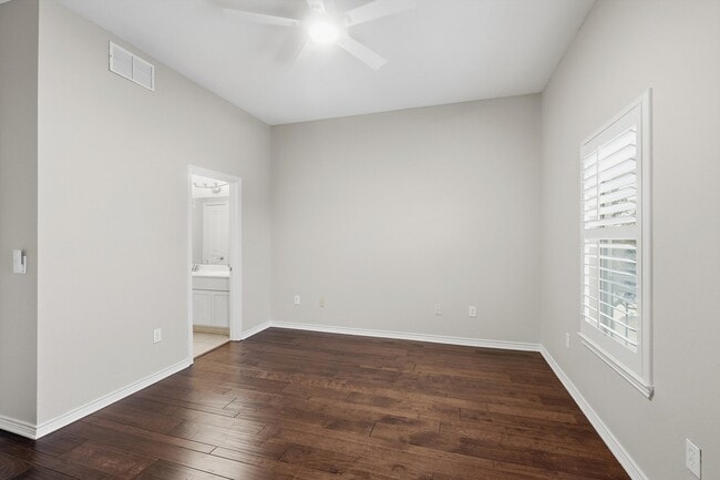 Building Photo - 508 Refugio St