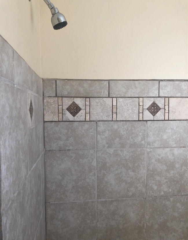 Building Photo - 854 5th St W