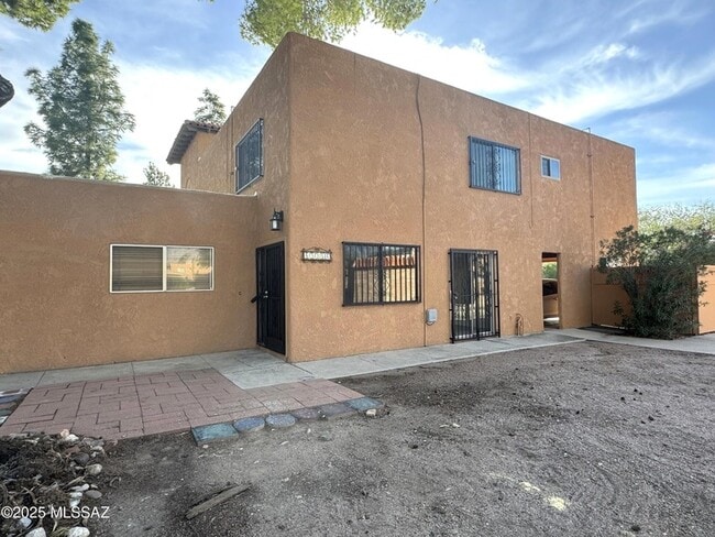 Building Photo - 6536 Calle La Paz