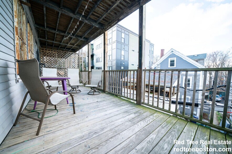 Building Photo - 133 St Alphonsus St