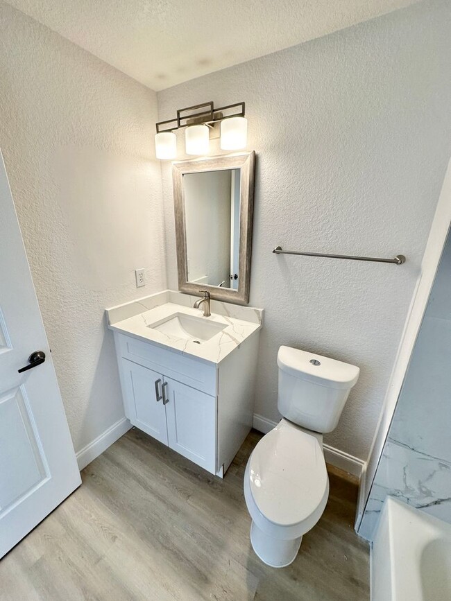 Building Photo - ** ST. CROIX @ PELICAN MARSH ** 2 BED / 2 ...