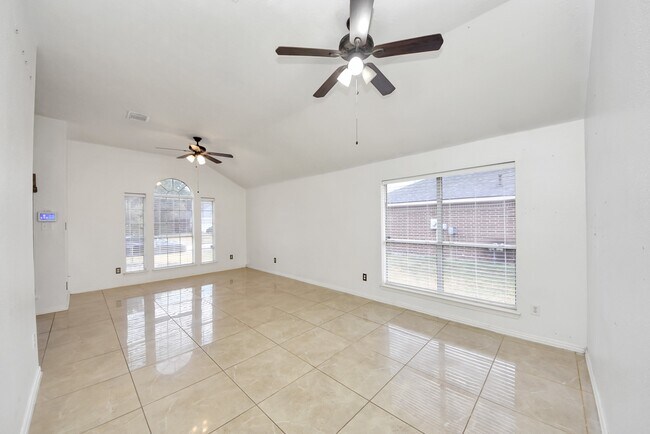 Building Photo - 21019 Stoney Haven Dr