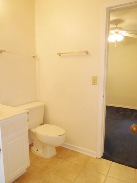 Building Photo - Available Now! Updated 2br 2ba Garden-Style Condo in Mill Creek! Walk to Campus