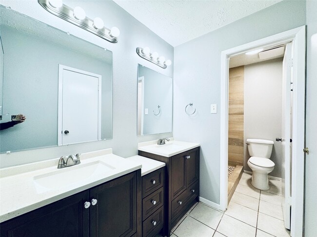 Building Photo - 16203 Indian Mill Dr