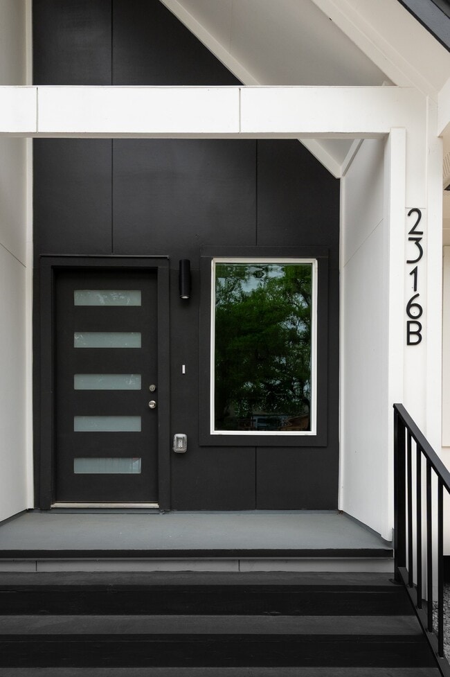 Building Photo - 2316 McKee St