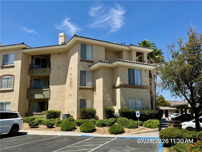 Building Photo - 7143 S Durango Dr