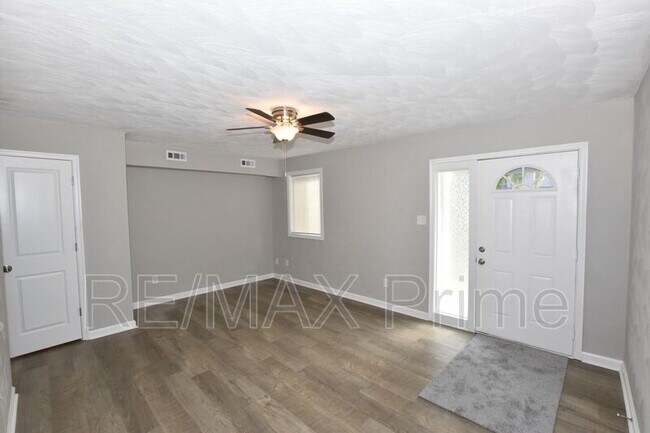 Building Photo - 1324 W 38th St