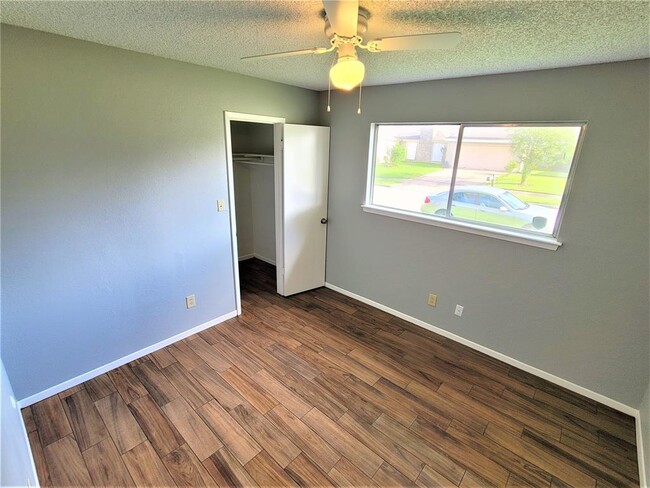 Building Photo - 6102 Havendale Dr