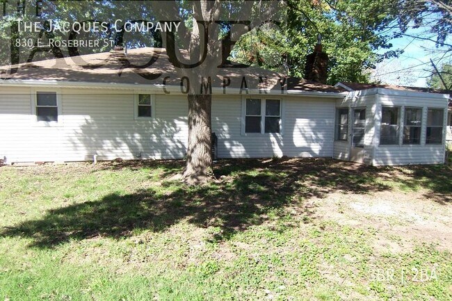 Building Photo - 830 E Rosebrier St