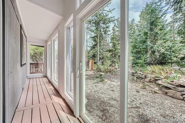 Building Photo - 192 Signal Rock Rd