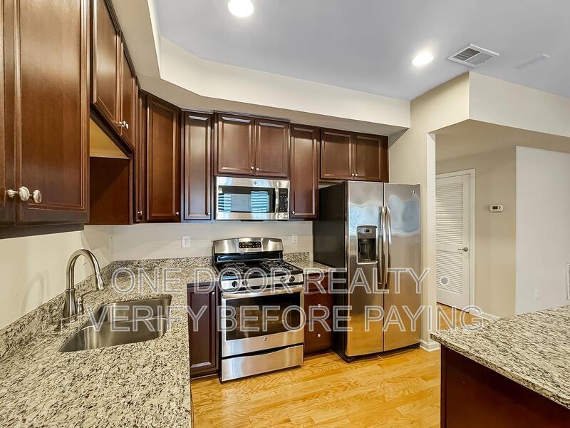 Building Photo - 402 Lewis Burwell Pl