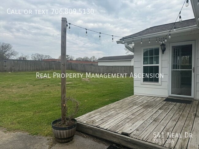 Building Photo - 541 Neal Dr