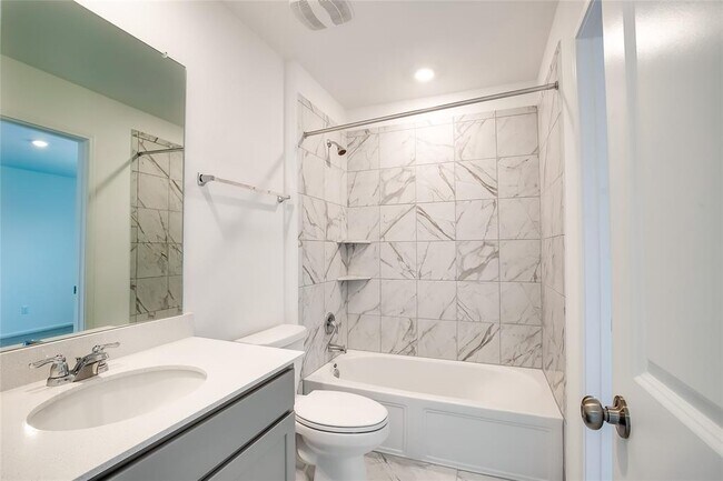 Building Photo - 232 Canley Lp