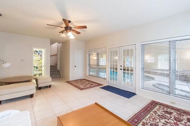 Common Area - 3508 Grande Bulevar