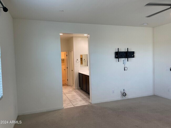 Building Photo - 2018 N 213th Dr