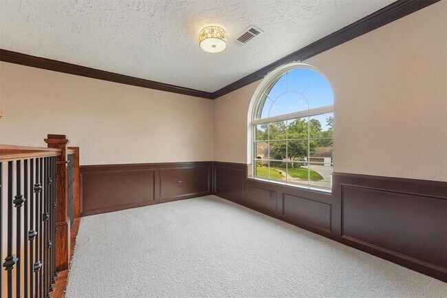Building Photo - 2515 Pine Bend Dr