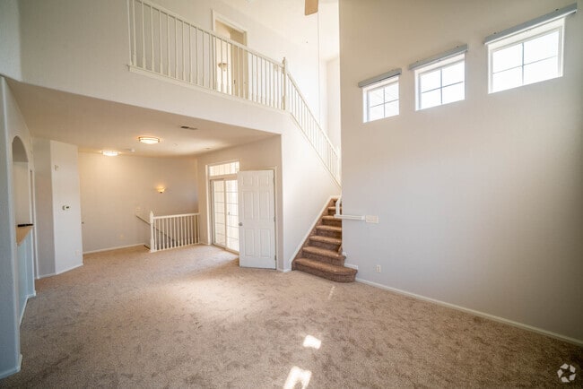 Building Photo - 479 Black Feather Loop