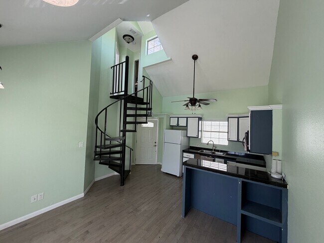 Building Photo - 310 Settlers Park Dr