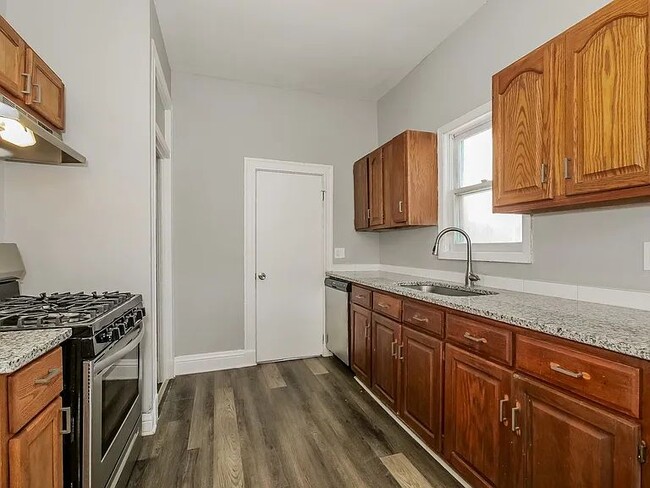 Building Photo - 2902 Bristol St