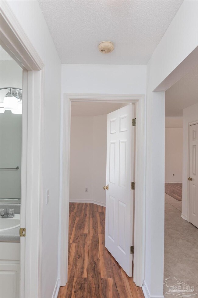 Building Photo - 25 Littleton St