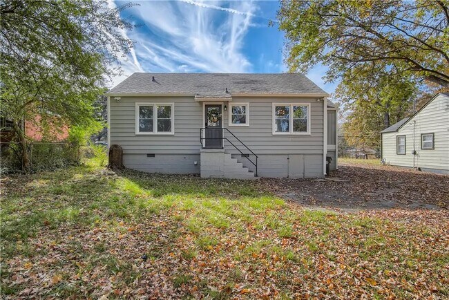 Building Photo - 2339 Ben Hill Rd