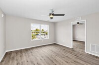 Building Photo - Watson Pointe
