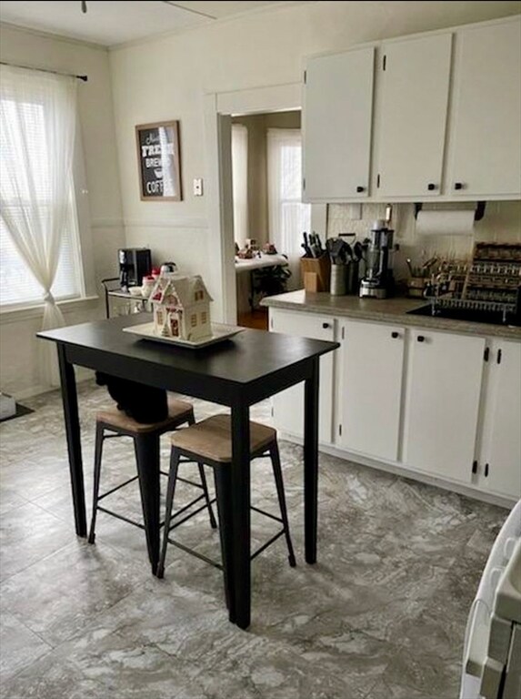 Building Photo - 166 Kendrick Ave