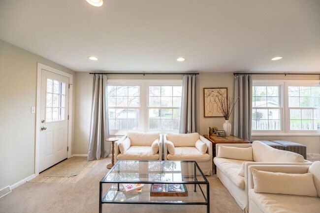 Building Photo - Updated Beachwood Ranch with Stunning Kitchen & Expansive Living Spaces