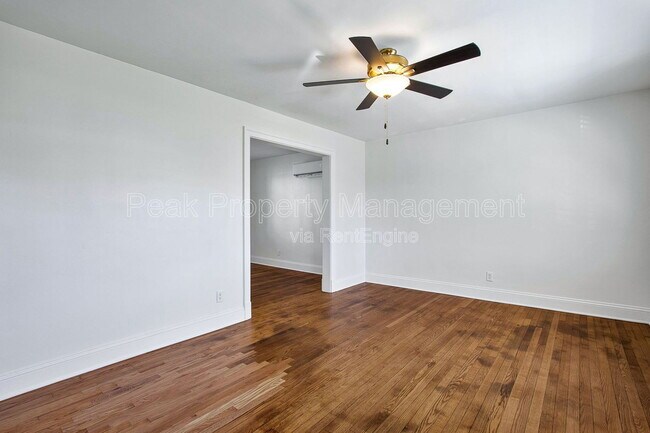 Building Photo - 110 Cox Ln