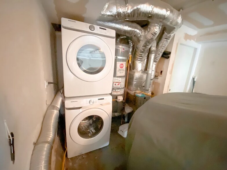 Building Photo - 29 Rockford Ave