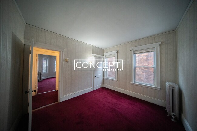 Building Photo - 92 Browne St