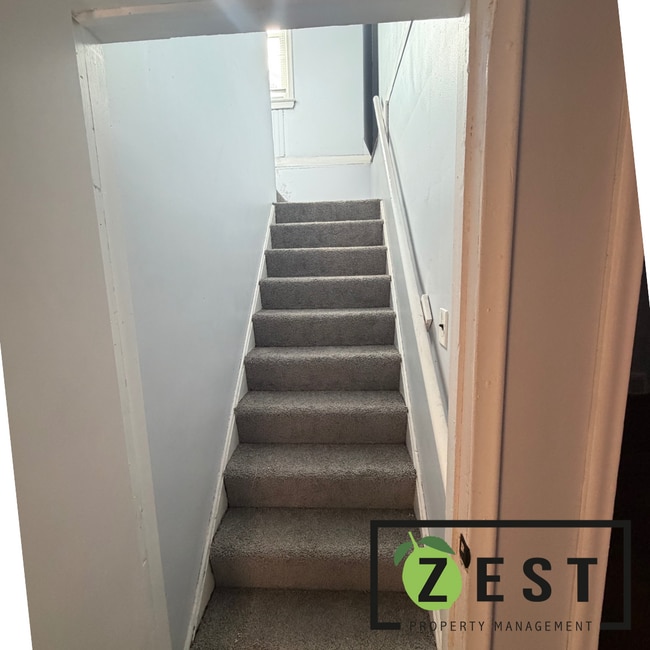 Building Photo - OPEN HOUSE-4/23! 4PM-430PM! Amazing 3 Bedroom 1 Bathroom - $1,225.00