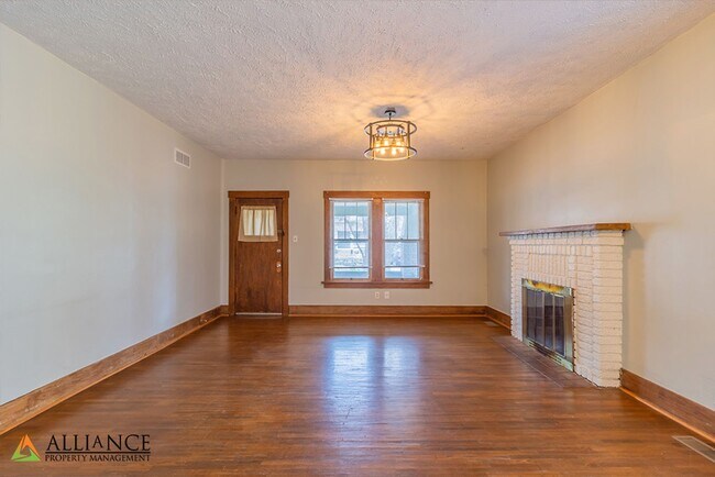 Building Photo - 1621 Leavenworth St