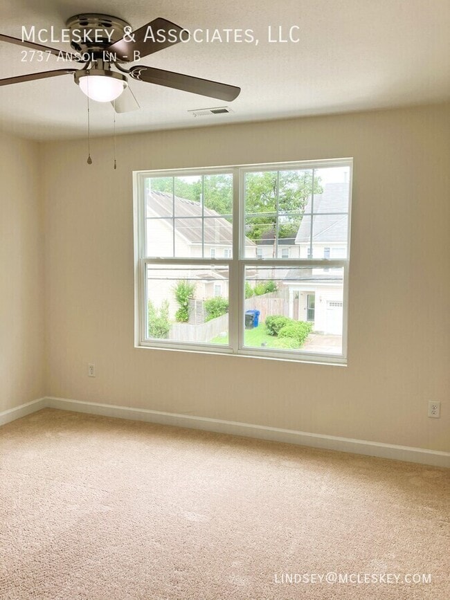 Building Photo - 2737 Ansol Ln