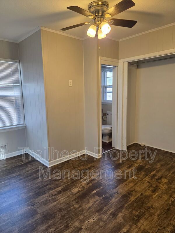 Building Photo - 1502 S Pleasant St