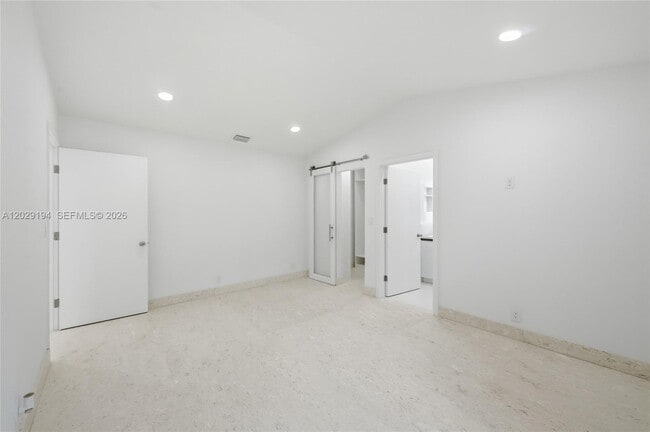 Building Photo - 22384 Thousand Pines Ln
