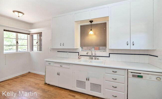 Building Photo - 2 br, 1 bath House - 315 W. Virginia Ave