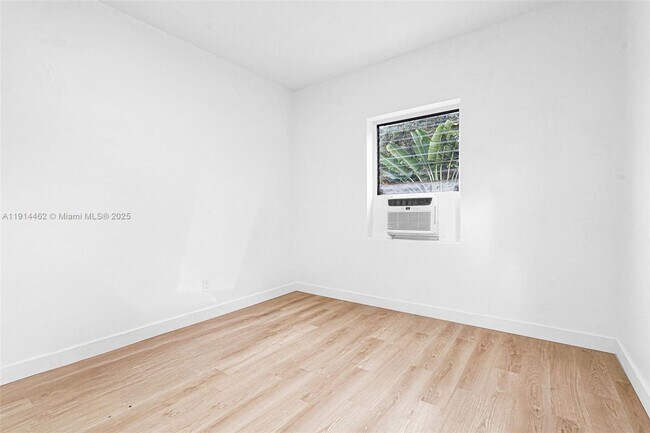 Building Photo - 12287 NE 7th Ave