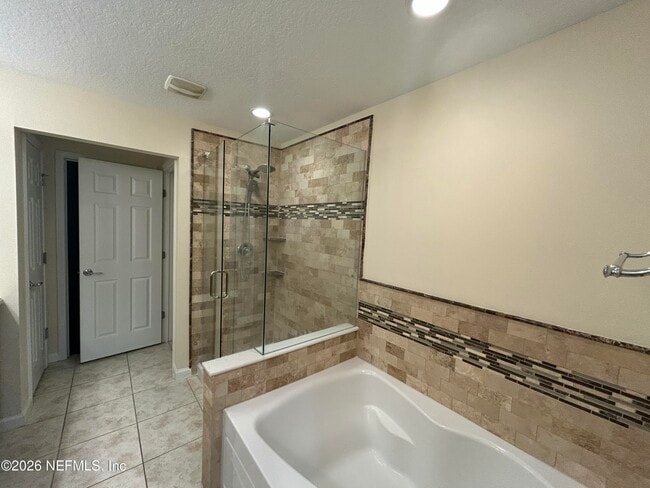 Building Photo - 4233 Clybourne Ln
